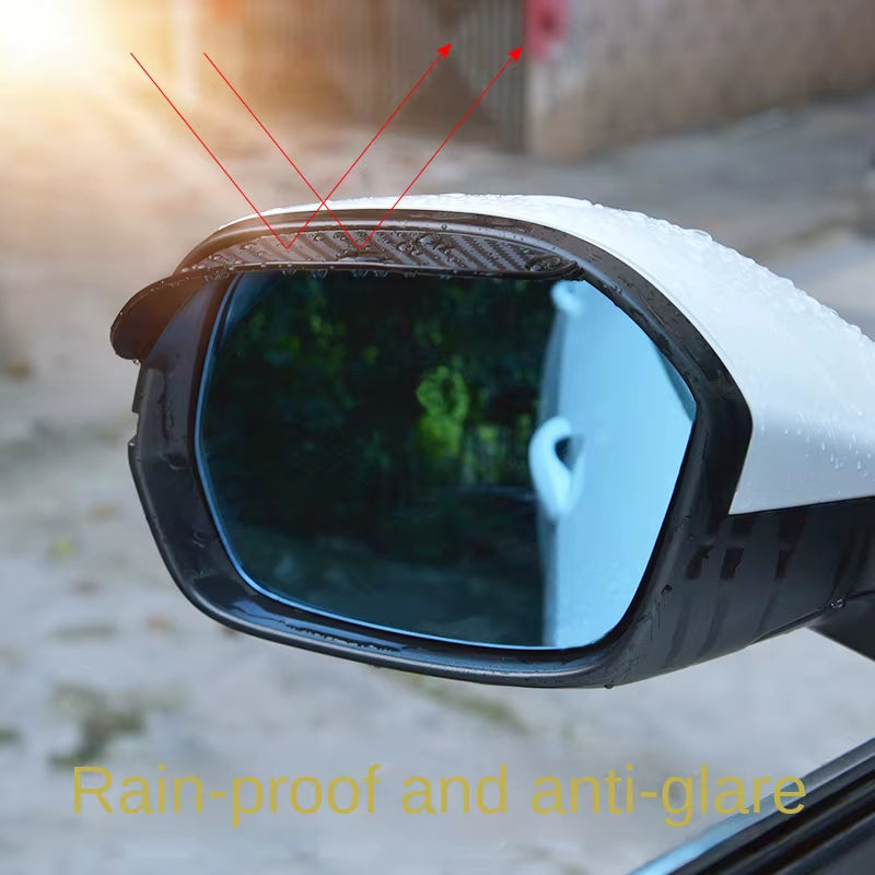 Détail de la visière rétroviseur offrant une visibilité optimale sous la pluie ROYAL STEEL